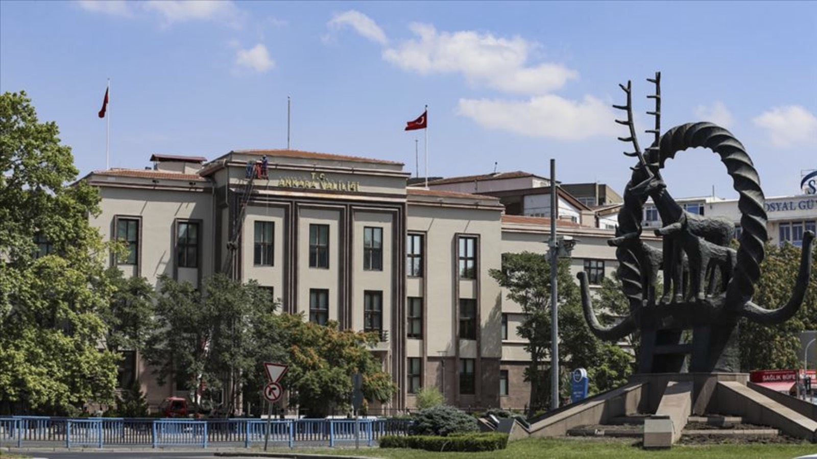 Ankara’nın Başkent Oluşunun 102. Yılı: Millî Dirilişin Simgesi, Geleceğin Lokomotifi