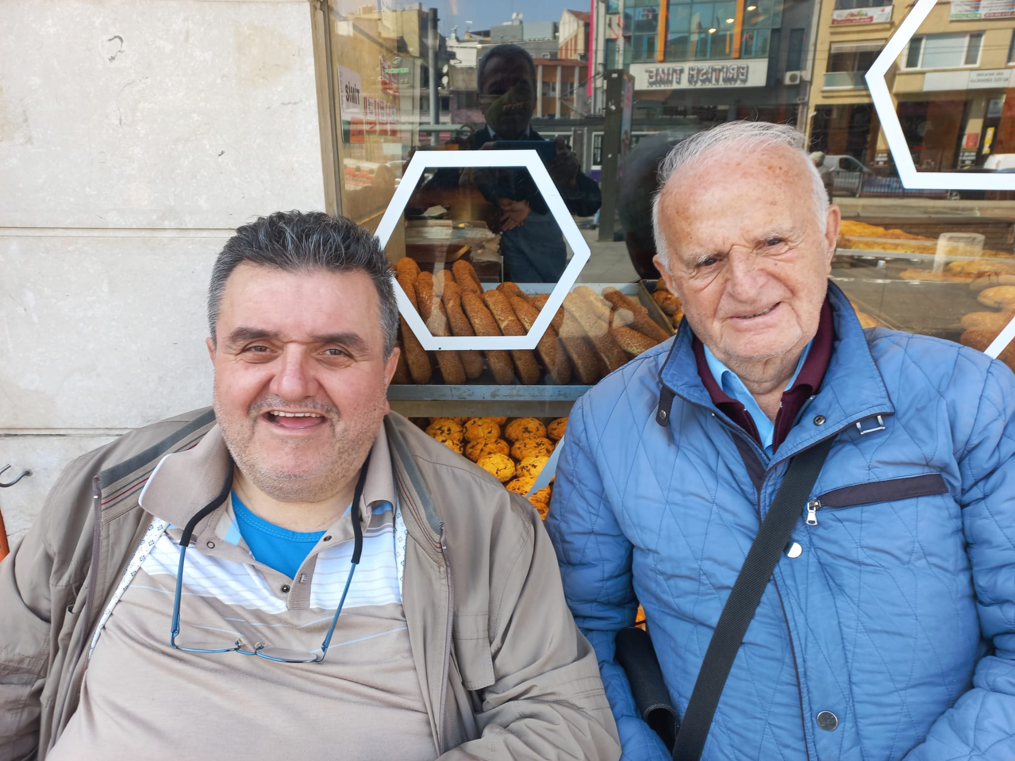 Kadıköy’de Bir Vefa Buluşması: Fethi Aydın ile Arife Günü