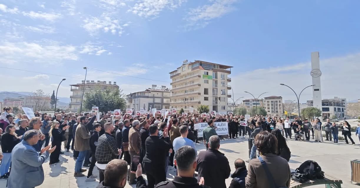 Defne’de Halk Ayakta: “Yolu Kapattılar, Suyu Kestiler, Umudu Tükettiniz!”