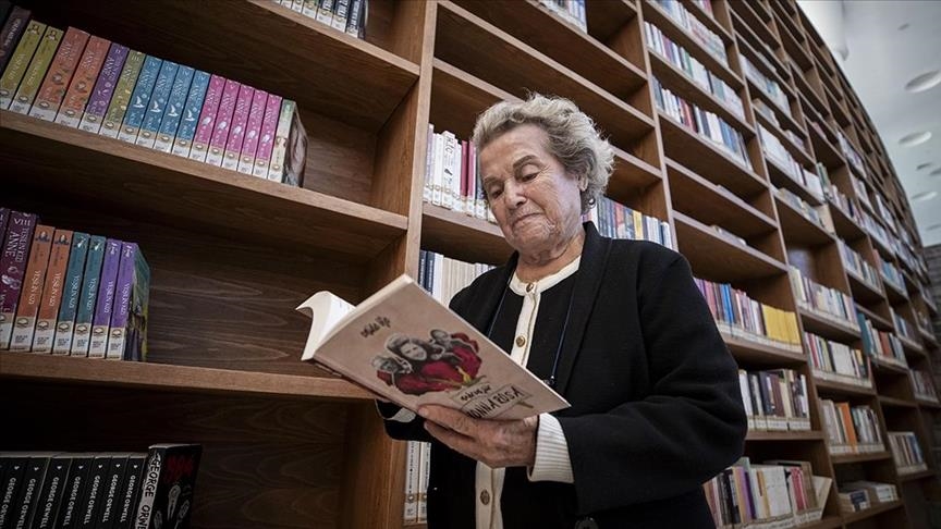 Türk Edebiyatının “Mona Roza”sı: Muazzez Akkaya Giray Vefat Etti