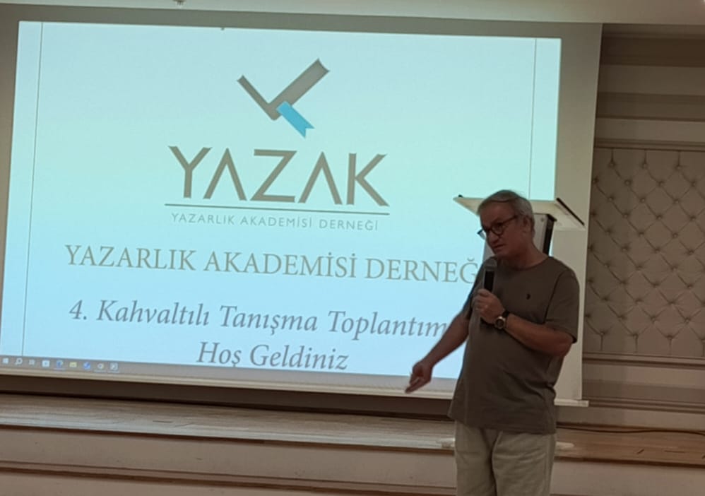 Edebiyatın Güneşi: YAZAK’ın Kahvaltılı Buluşması İstanbul’u Şiirle Kuşattı