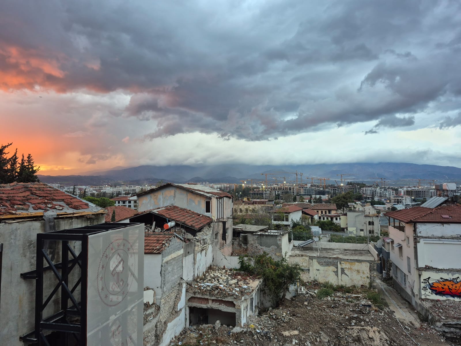 Antakya’nın Kültürel Hafızası Yok Ediliyor Antakya’nın Kültürel Hafızası Yok Ediliyor