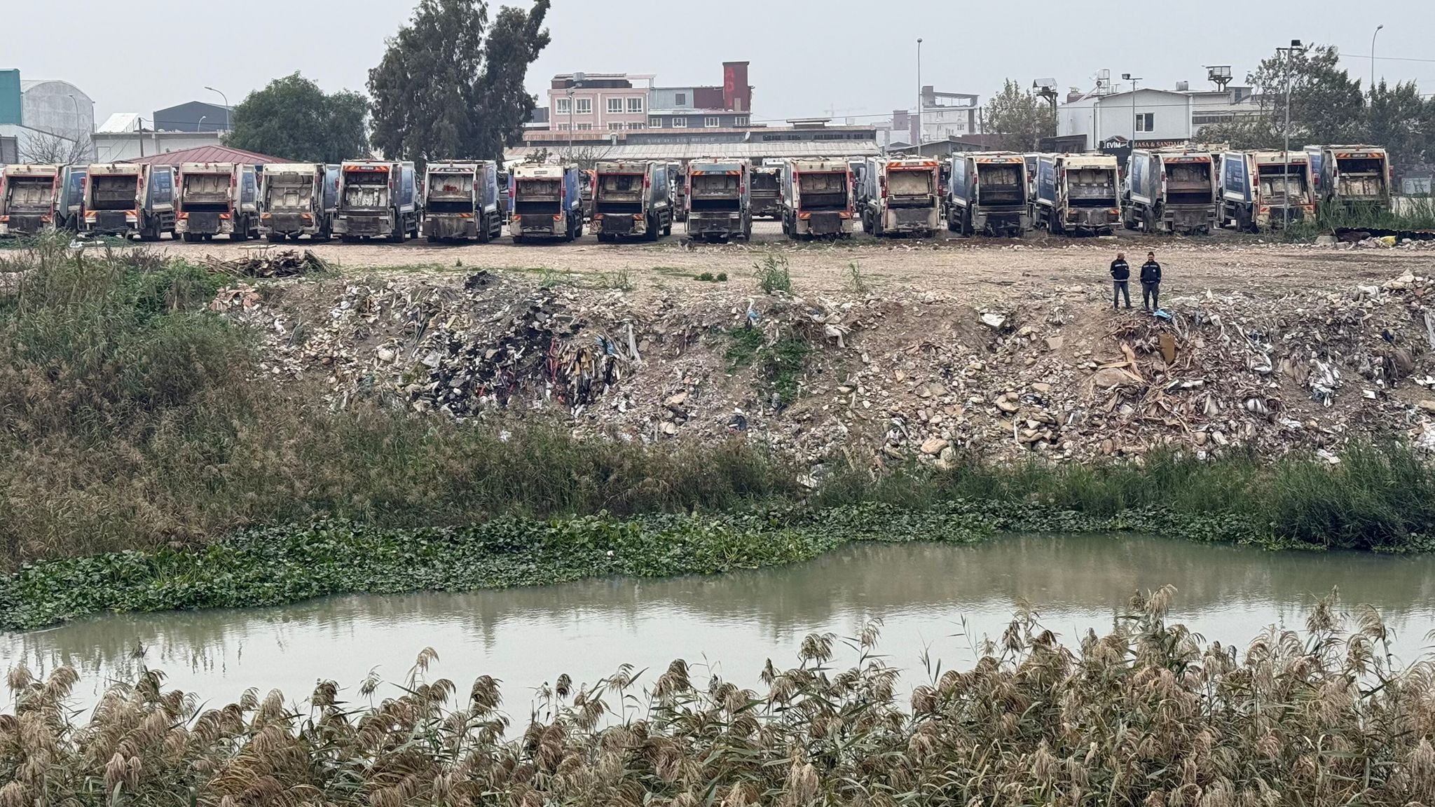 Antakya’da Asi Nehri Kirleniyor: Çevreciler Uyardı